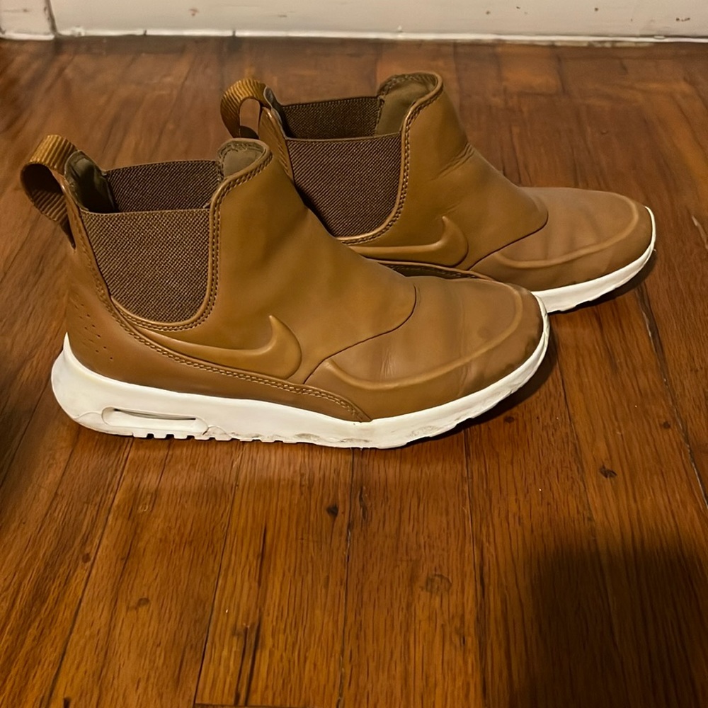 Nike Air Max Thea Mid
